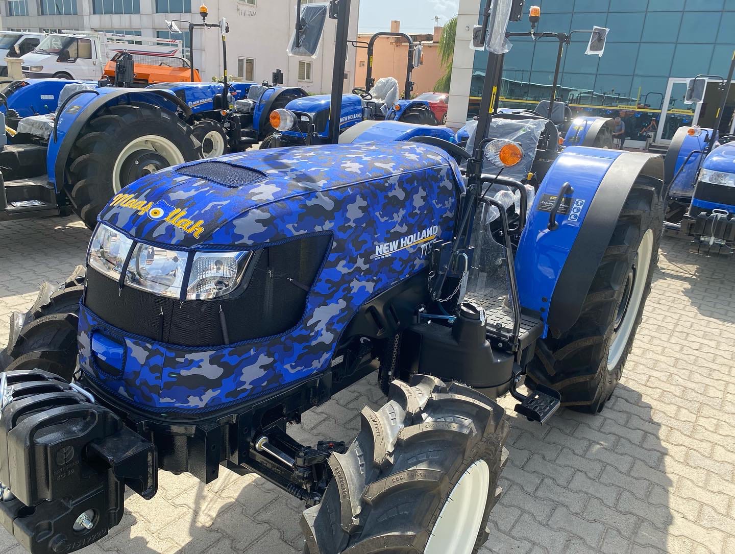 New Holland TT55 Traktör Kılıfı – Su Geçirmez, Dayanıklı, Özel Kesim