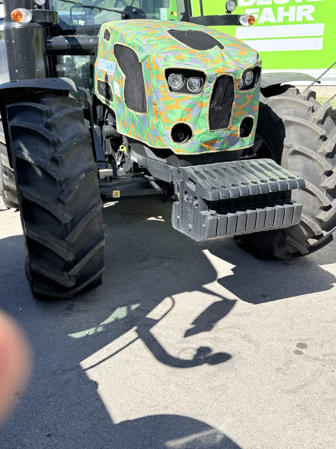DEUTZ-FAHR 5E SERİSİ TRAKTÖR BRANDASI
