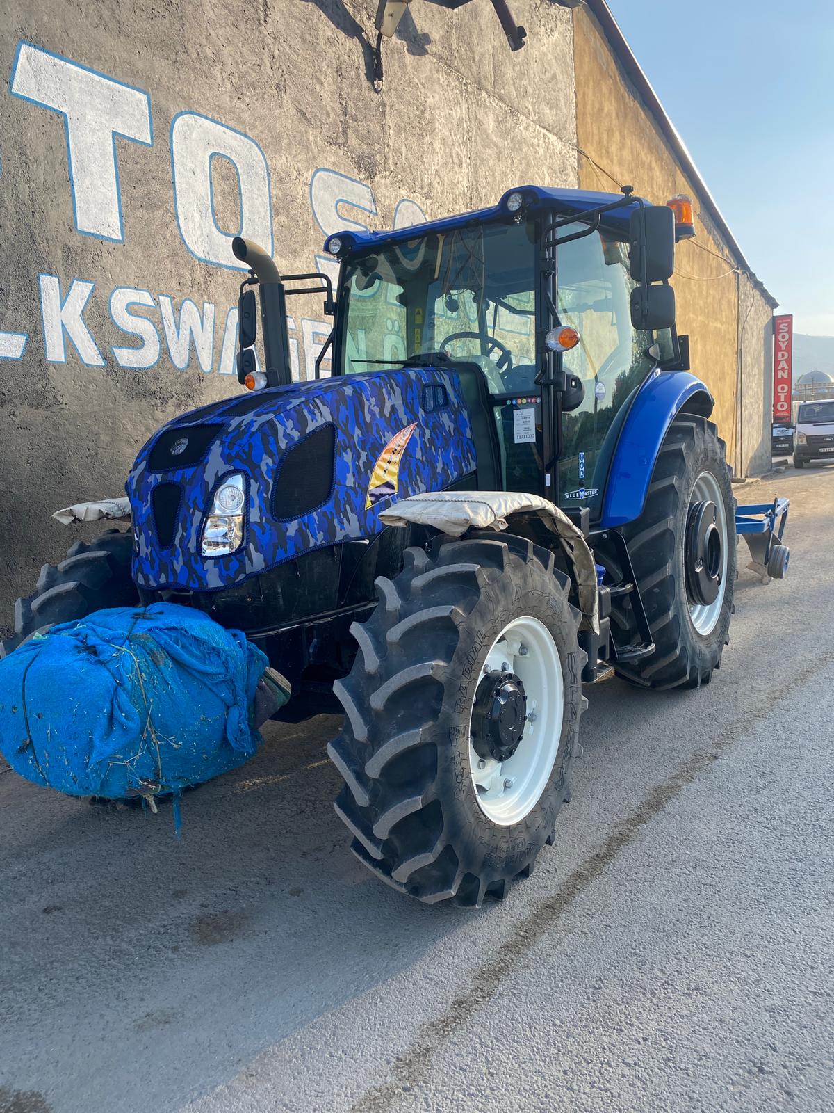New Holland TD5.110 Traktör Kılıfı – Su Geçirmez, UV Korumalı, Tam Uyumlu Branda