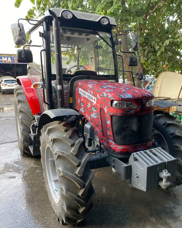 Massey Ferguson 2600 Kabinli Traktör Kılıfı – Su Geçirmez, UV Korumalı, Tam Uyumlu Branda