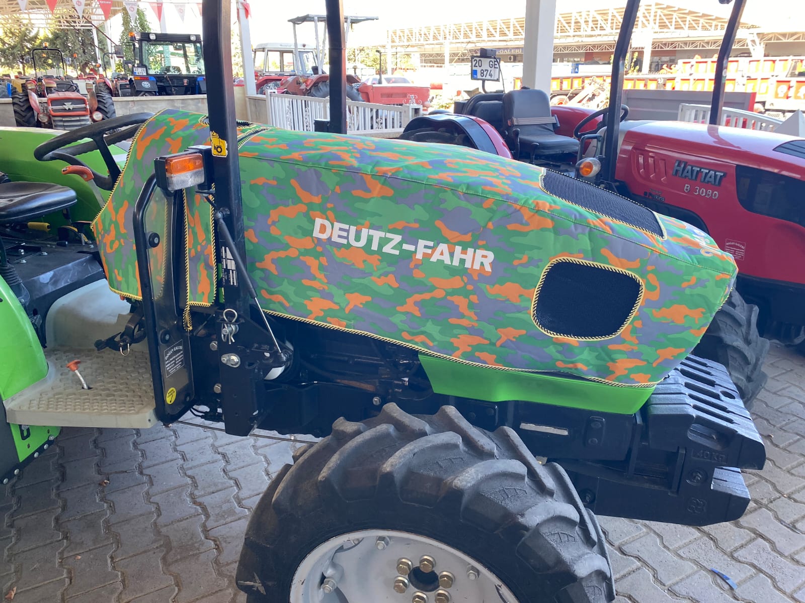 Deutz-Fahr Agrolux Traktör Kılıfı – Tam Uyumlu, Dayanıklı ve Şık Koruma